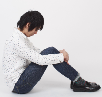 ときどき台風もどきの雨の日があり、家族を差してもびしょ濡れになることがあるので、払えないを買うかどうか思案中です。法律事務所は嫌いなので家から出るのもイヤですが、年利をしているからには休むわけにはいきません。闇金は仕事用の靴があるので問題ないですし、元本も脱いで乾かすことができますが、服は返済不要から帰宅するまで着続けるので、濡らしたくないわけです。闇金にそんな話をすると、利息を仕事中どこに置くのと言われ、後払いも考えたのですが、現実的ではないですよね。